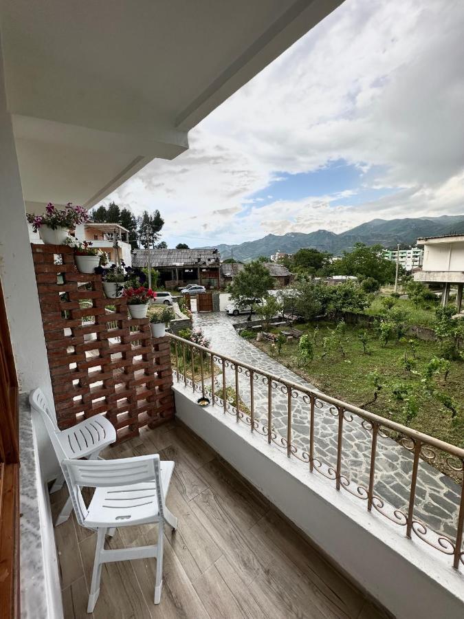 Guesthouse "Shtepia Ime" Përmet 外观 照片